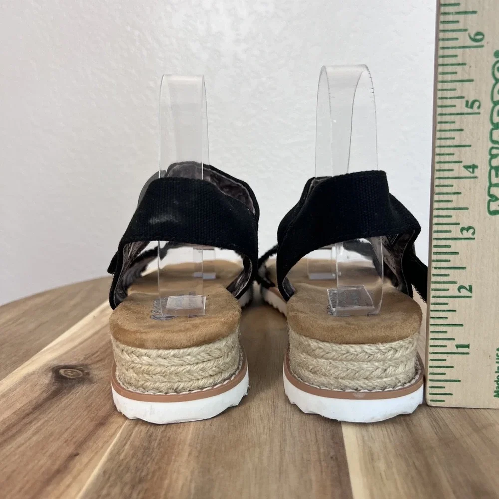 Bobs Skechers Desert Kiss Adobe Princess Sandals Womens 9 Black Hook Loop Comfy